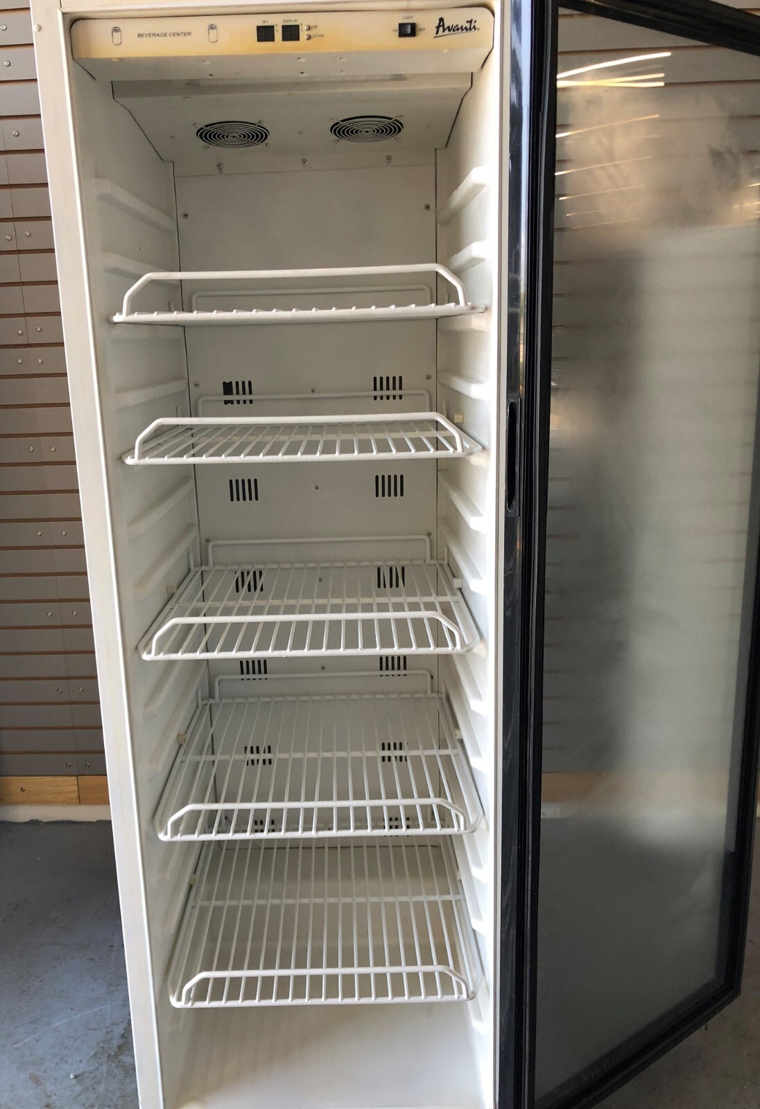 Avanti Beverage Cooler Fridgesguider