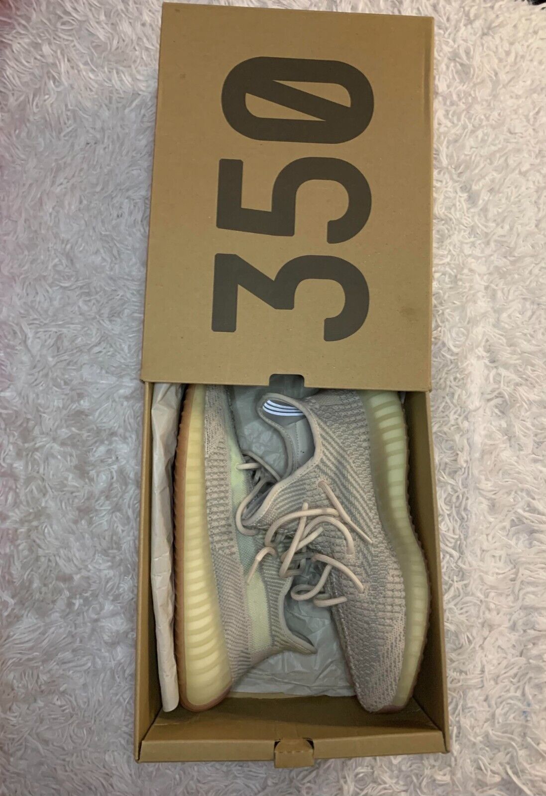 Yeezy Boost 350 V2 Citrin Reflective Size 10 100% Authentic Yeezy Boost 350 V2 Citrin Reflective Size 10 100% Authentic
