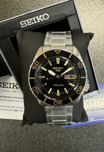 Pre-owned Seiko 5 Automatic Black Dial Steel Bracelet Men's Watch Srpk99 Made In Japan