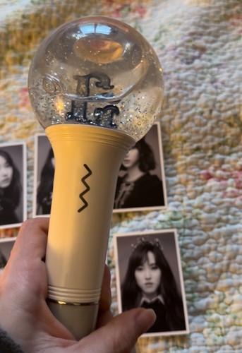 Gfriend Official Goods Glass Marble Stick OFFICIAL LIGHT Gfriend Official Goods Glass Marble Stick OFFICIAL LIGHT