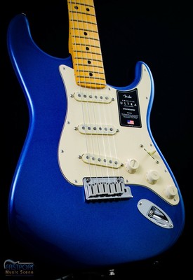 Fender American Ultra Stratocaster MN SSS in Cobra Blue w/ Hardcase