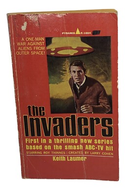 Vtg The Invaders by Keith Laumer Pyramid Books FIRST PRINTING 1967 PB