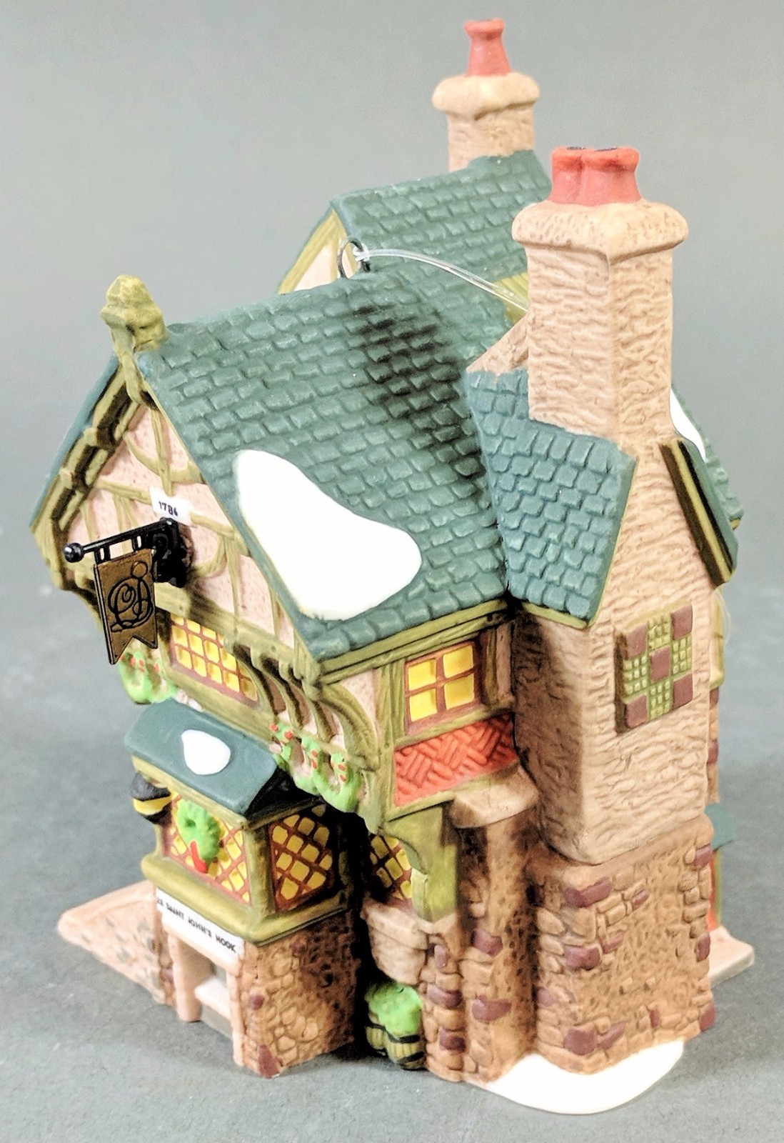 Dept 56 Charles Dickens Heritage - The Pied Bull Inn 1996 Collector Ornament