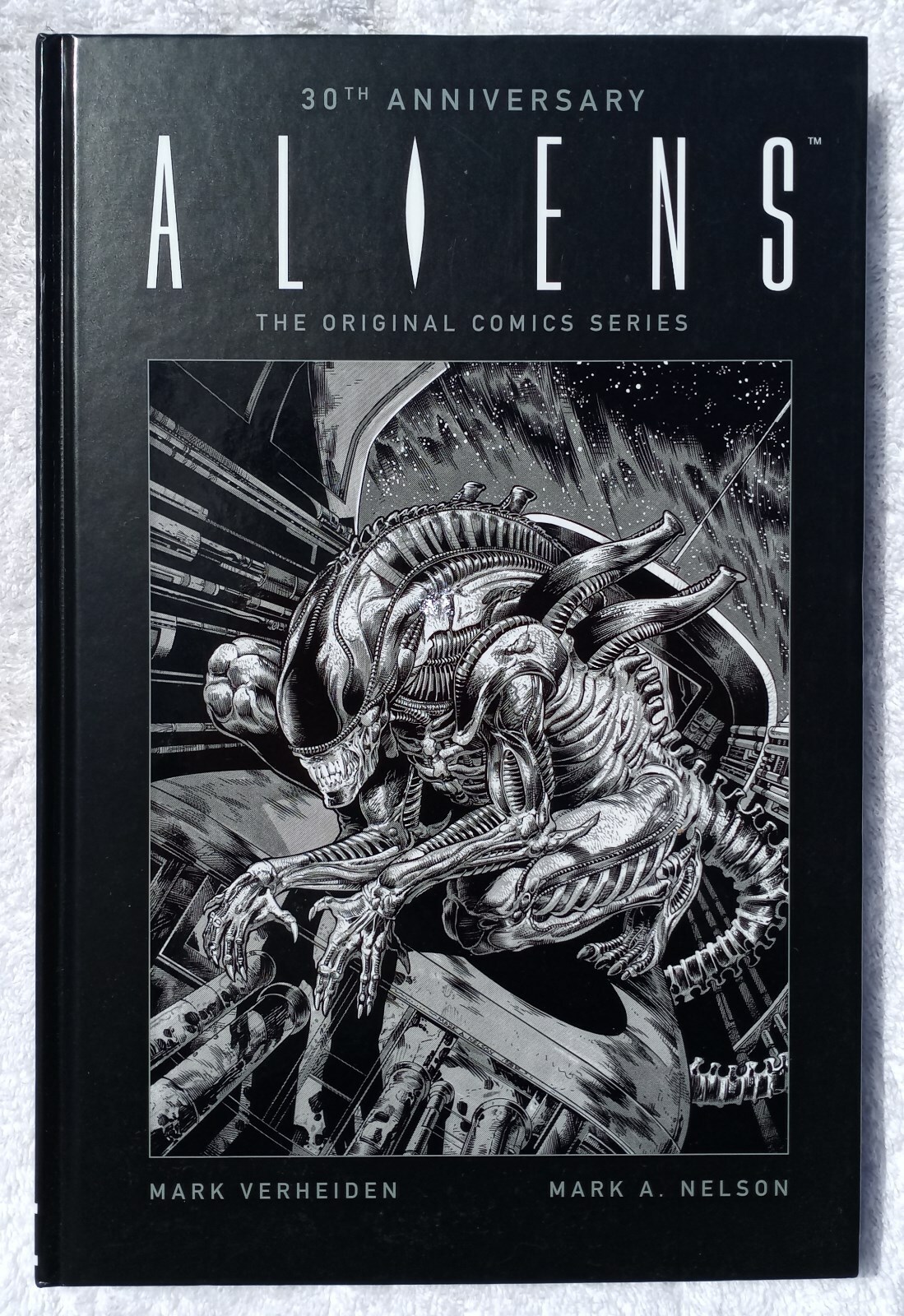 その他 30th ANNIVERSARY ALIENS Aliens 30th Anniversary: The Original Comics Series HC