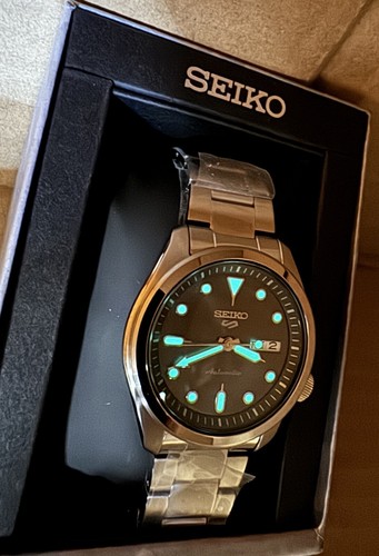Pre-owned Seiko 5 Automatic Men's Watch Steel Bracelet Day-date Srpe51 Made In Japan