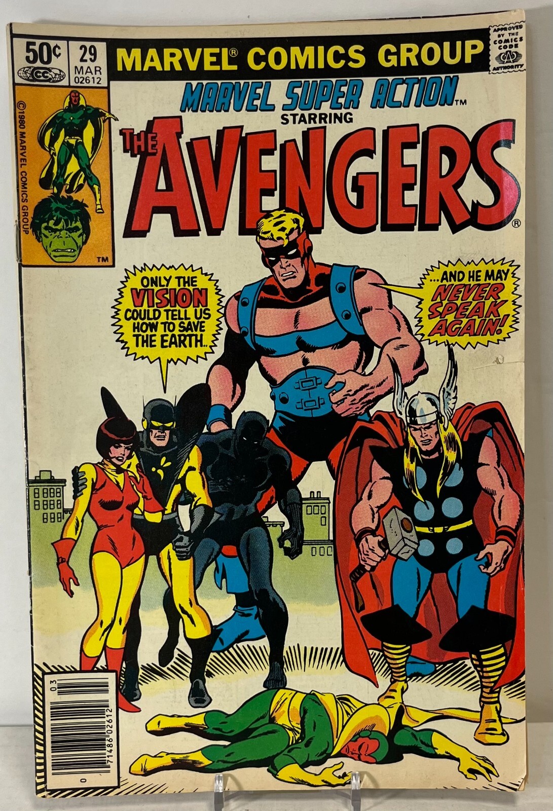 The AVENGERS #29 Super Action Marvel Comics Newsstand - 1981