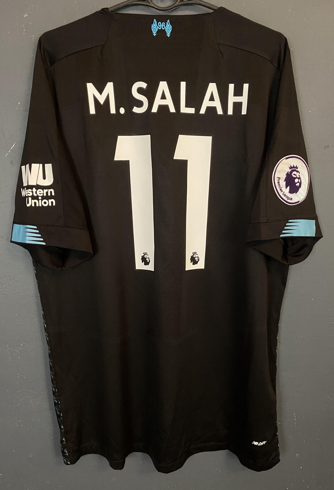M. SALAH 11 LFC シャツ XL $_57.JPG?set_id=880000500F