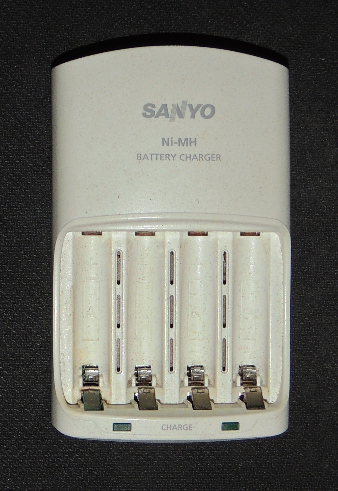 ●奥棚3●SANYO eneloop 充電池 8HR-3UTGA-SECP-GL Sanyo Eneloop 8 Pack AA NiMH Pre-Charged Rechargeable