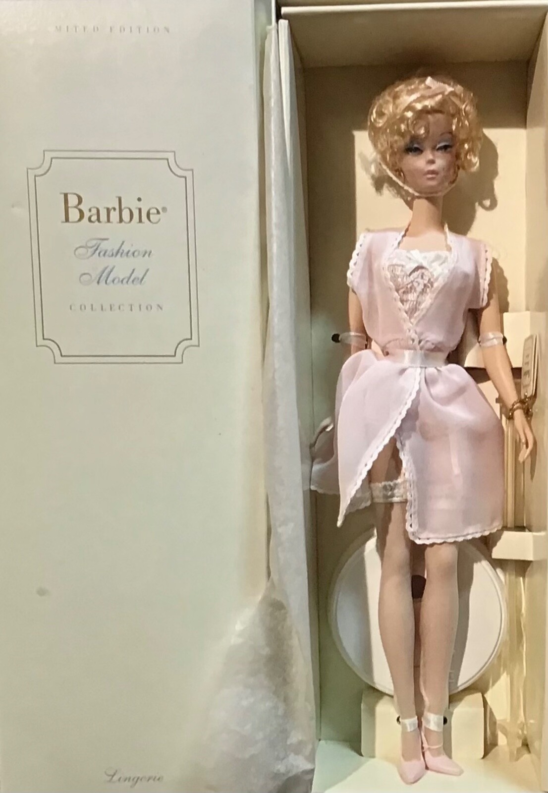Lingerie Barbie Silkstone Doll #4 Gold Label 2001 Mattel Lingerie Barbie Silkstone Doll #4 Gold Label 2001 Mattel