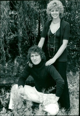 1974 - HAWKINS CATROL ACTRESS LOAD SLOWEN SUNDA... - Vintage Photograph 3829588