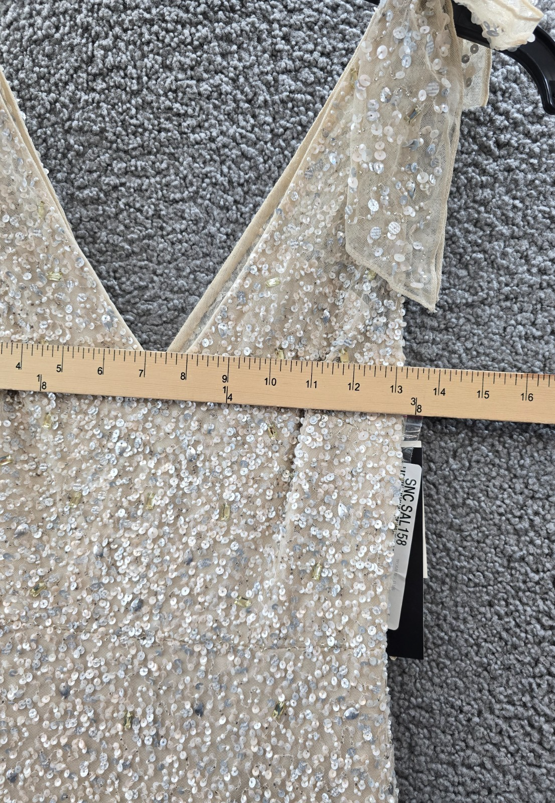 Aidan Mattox Beaded Bow-Shoulders Godet Gown Women's 2 Champagne Zipper Closure - Picture 5 of 18