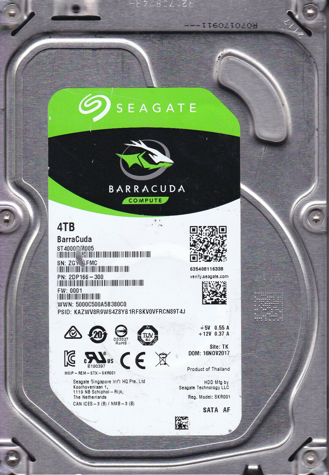 ST4000DM005 p/n: 2DP166-300 f/w: 0001 s/n: ZGY TK NOV 2017