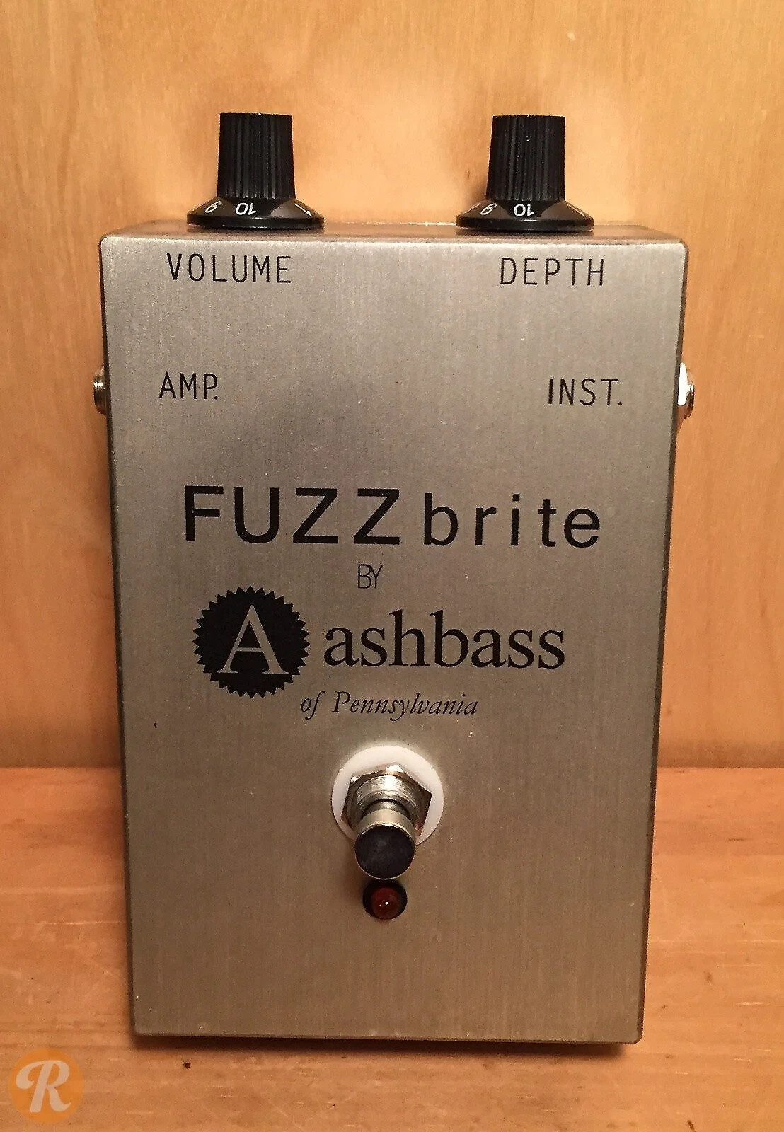 Ashbass FUZZbrite Mosrite Fuzz-Rite clone | eBay Ashbass FUZZbrite Mosrite Fuzz-Rite clone | eBay