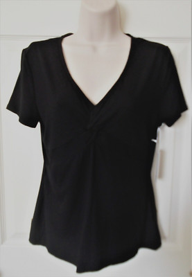 Candies Terrific Versatile Knit Tee M Vneck Short sleeves Size M New with Tags