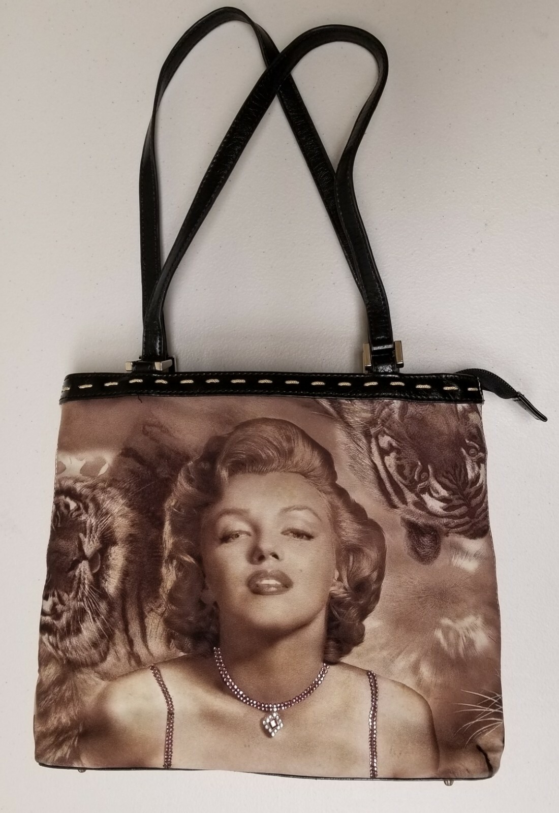 Marilyn Monroe With Tiger Collectible Shoulder Bag Purse