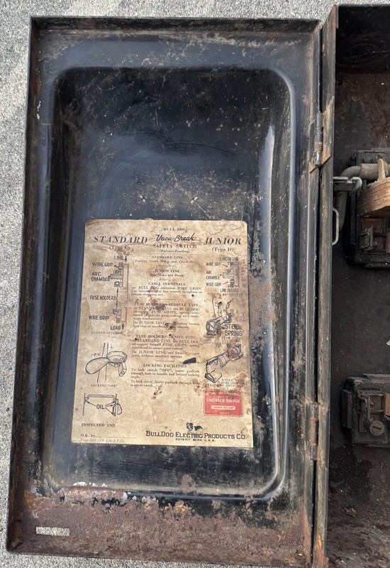 Vintage Bulldog Vacu-Break Safety Switch - Type C & D - Industrial