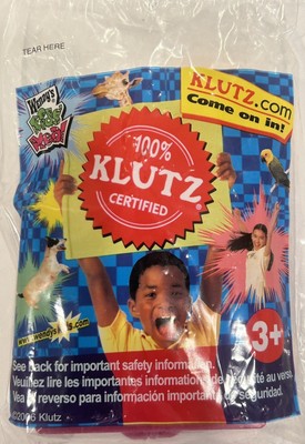 2006 Wendys Kids Meal Toy 100% Klutz Certified Random Riddles Key Chain Sealed