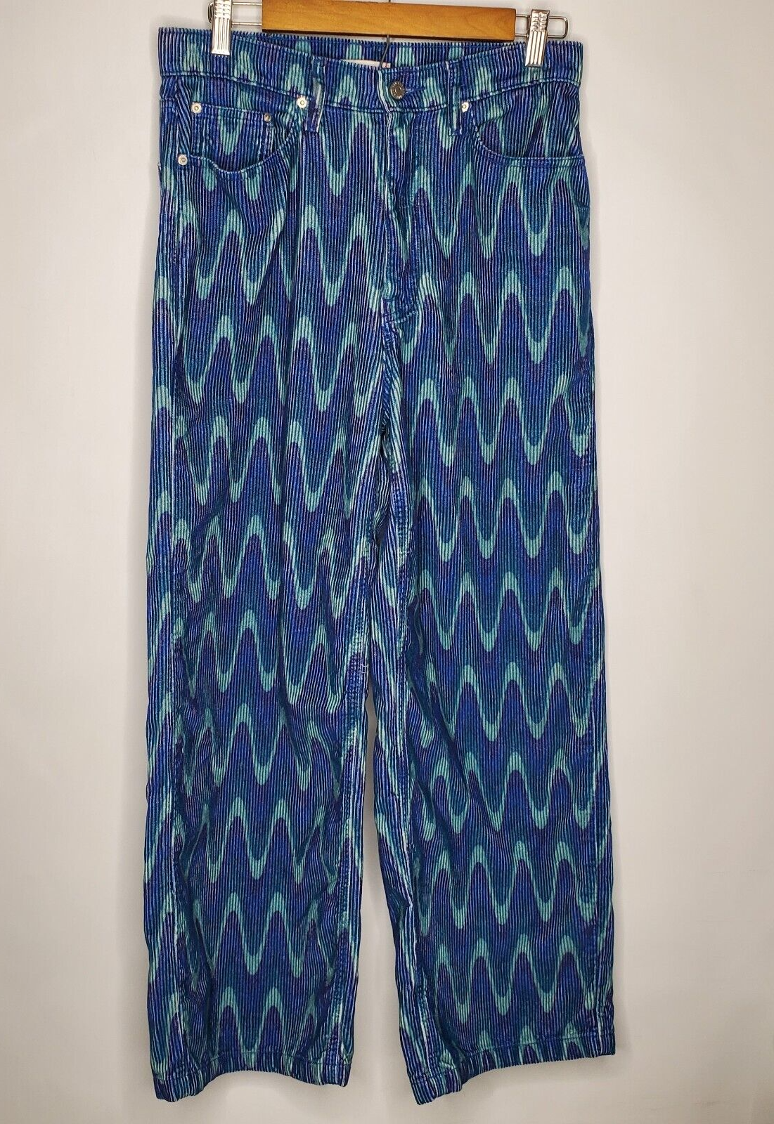 【BAON】Banco Banding Corduroy Wide Bermuda Pants $_57.PNG?set_id=880000500F