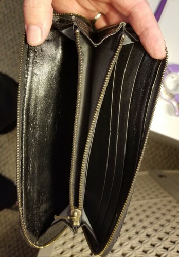 Vintage Waisee Black Leather Zipper Wallet