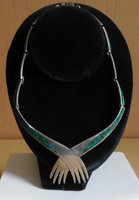 STERLING SILVER & TURQUOISE NECKLACE TAXCO SIGNED TM-20  CROSSED HANDS  CHOKER