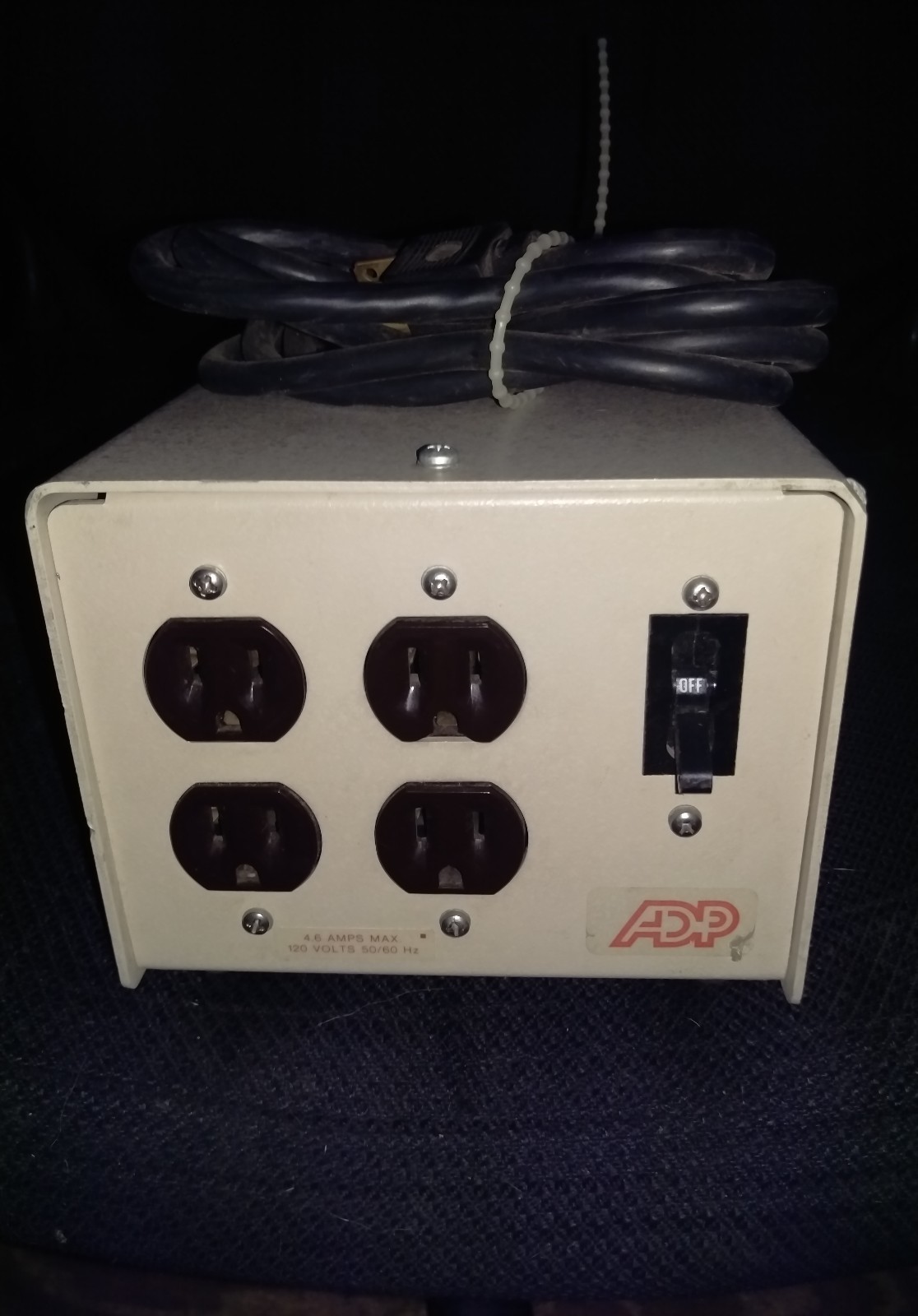 ONEAC Compact CT 1105 Power Distribution Unit