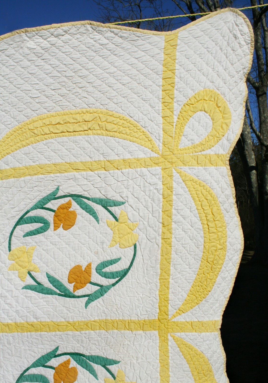 Antique Quilt, Floral Wreath Applique, 89
