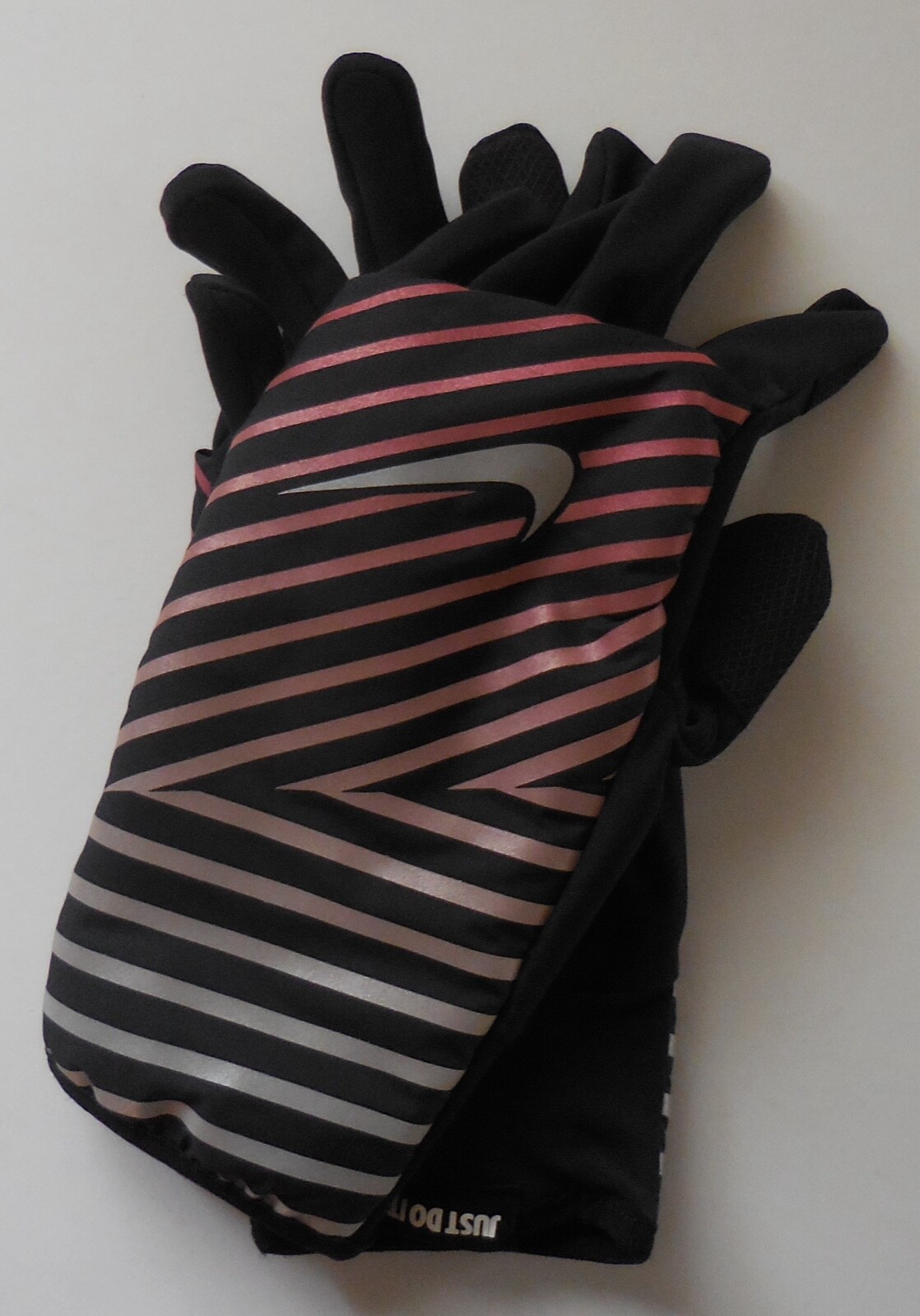 nike quilted gloves mens