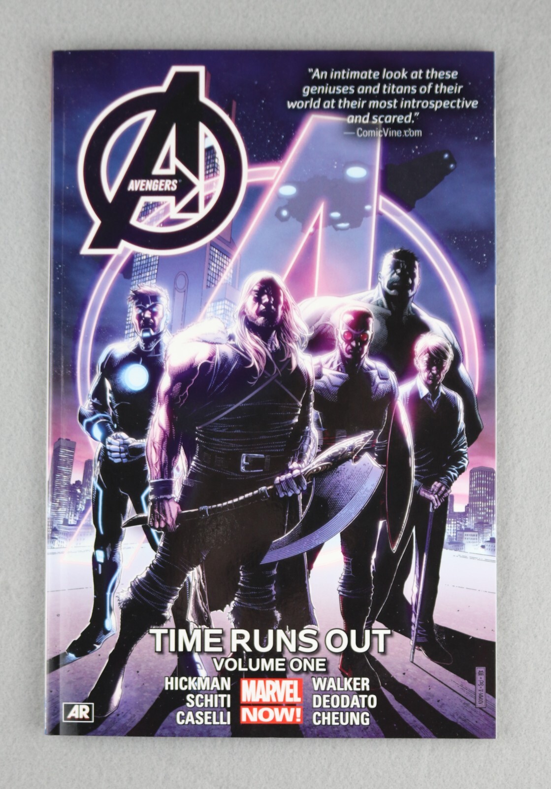 AVENGERS TIME RUNS OUT VOL. 1 Jonathan Hickman BRAND NEW TPB