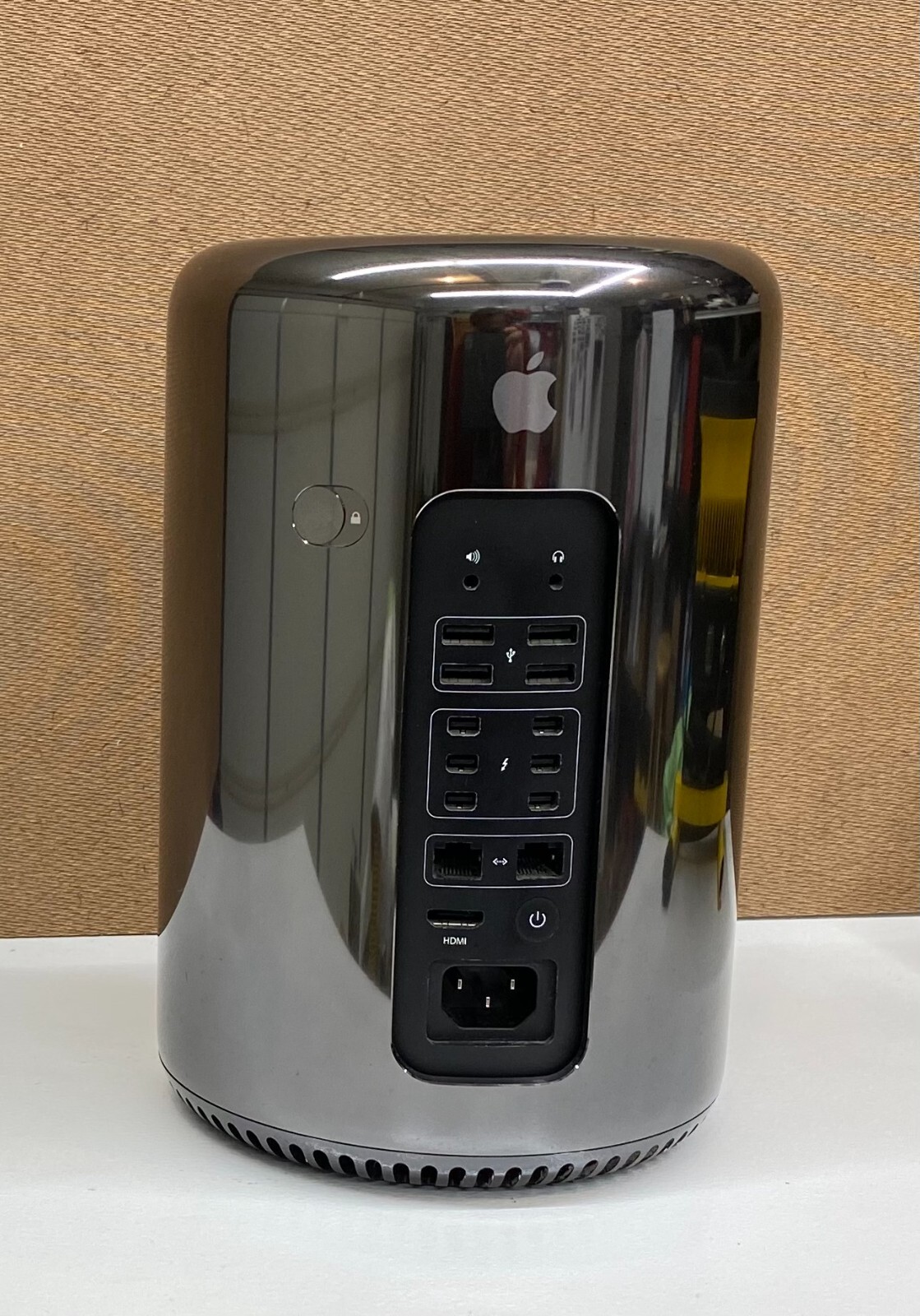 Apple Mac Pro (Late 2013) 3.7GHz Quad-Core Intel Xeon E5 | eBay Apple Mac Pro (Late 2013) 3.7GHz Quad-Core Intel Xeon E5 | eBay