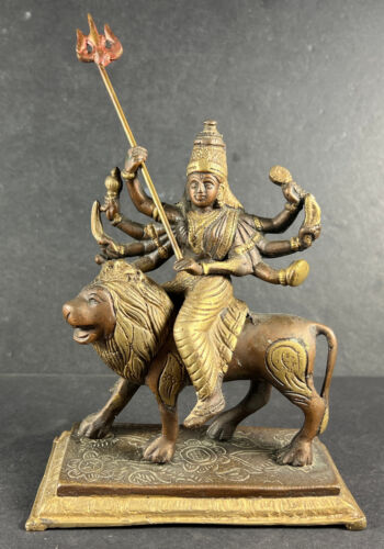 VINTAGE LORD SHIVA DURGA RIDING LION FINE CAST IN SOLID BRONZE 20th Century