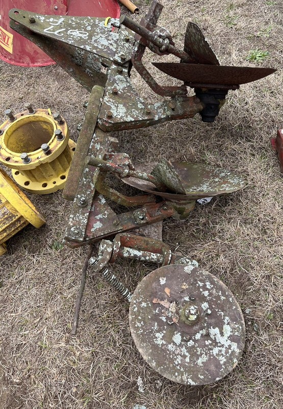 2 bottom Disc Plow 3 Pt.