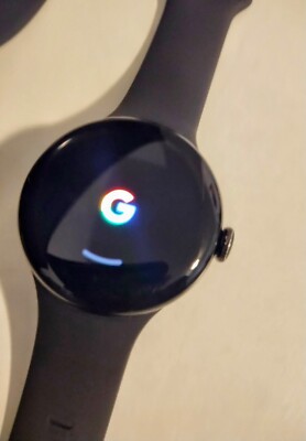 Google Pixel Watch 2 41mm Matte Black Aluminum Case with Obsidian Black Silicone