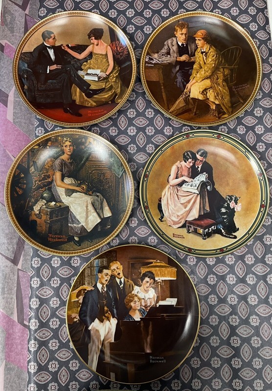 Set of 5 Knowles Norman Rockwell Series Plates Discovered Women,close