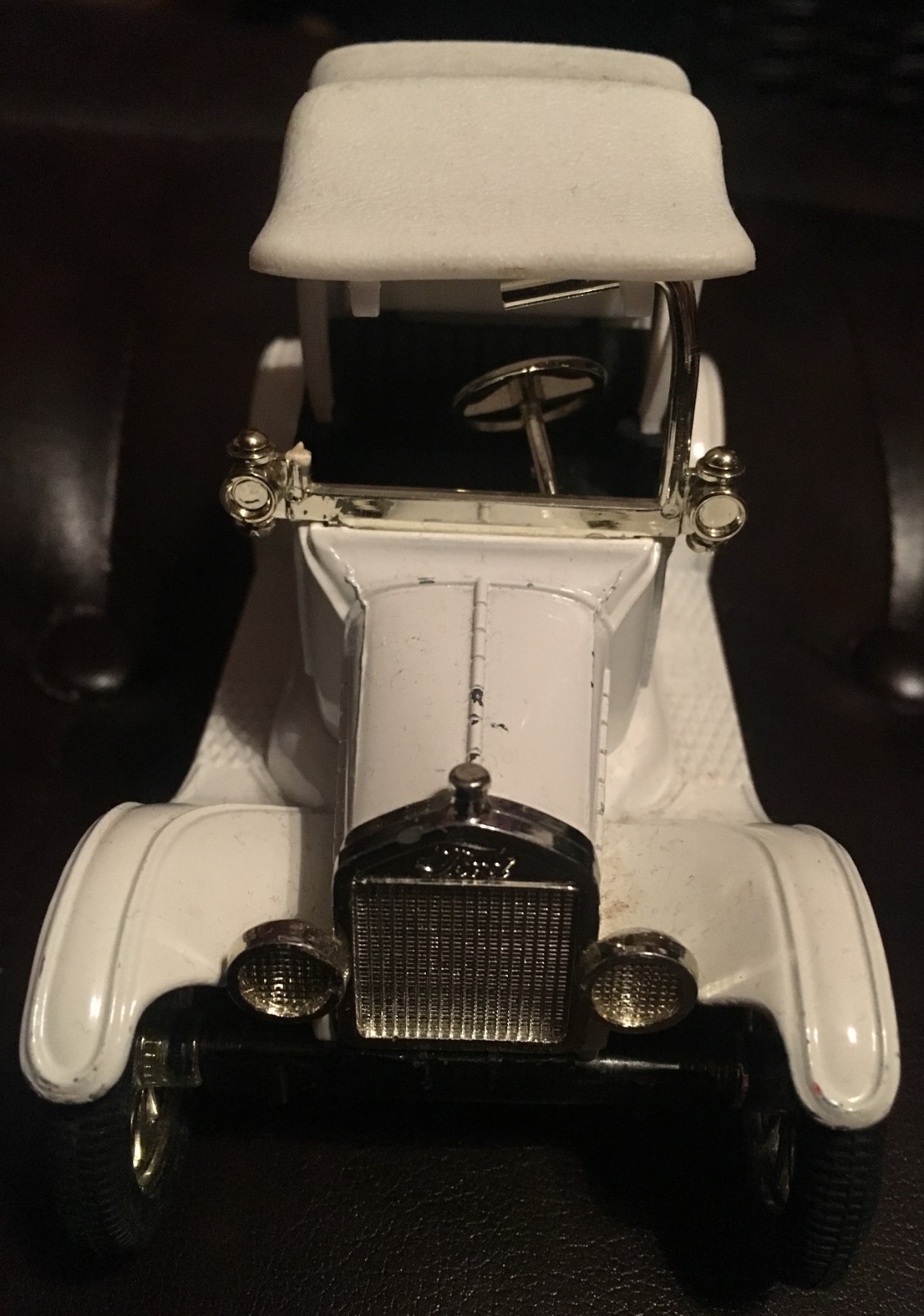 The Ertl Co.1918 Ford Runabout Model T USPS Delivery Panel Truck 1/25 Scale