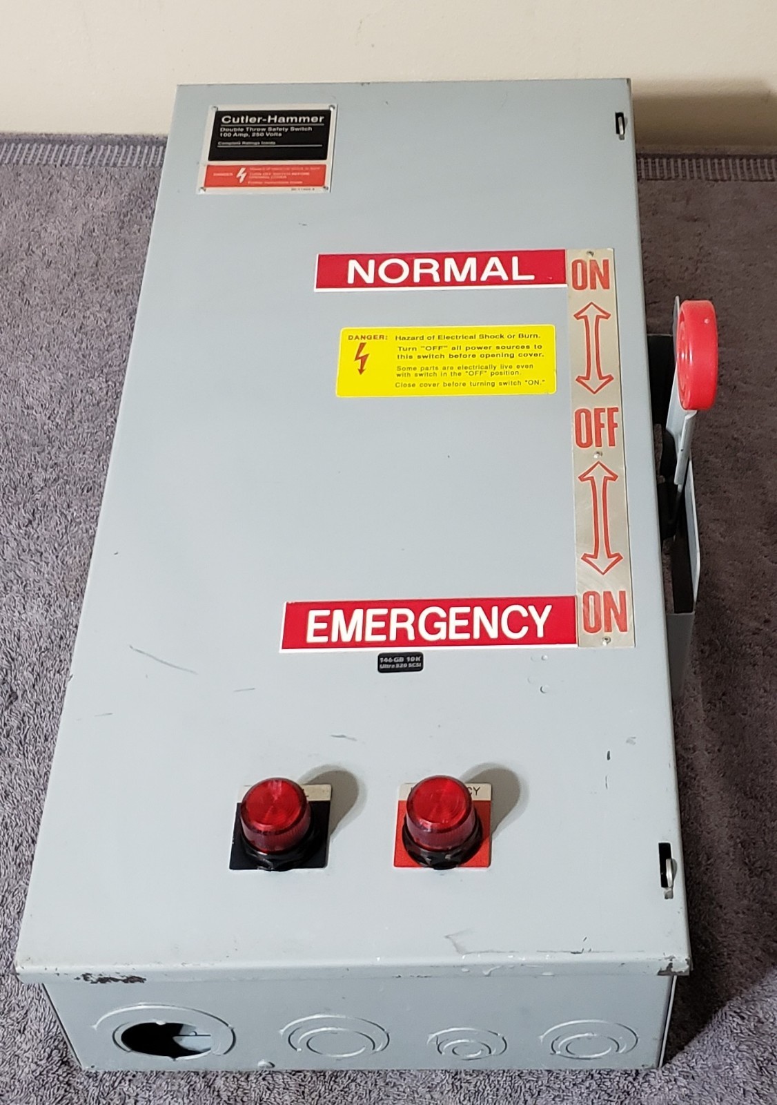 CUTLER HAMMER DT223UGKIL, 100 AMP 250 VOLT DOUBLE THROW SAFETY SWITCH, 2 POLE