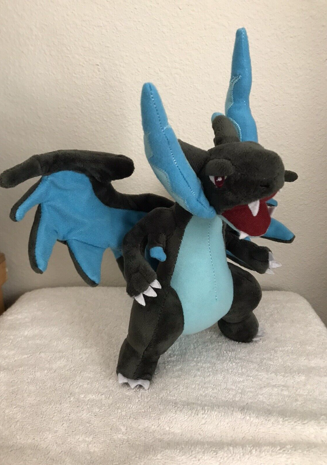 2016 Pokémon Center Mega Charizard Plush Toy 9