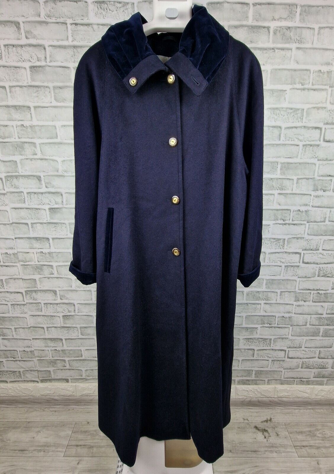 Merlet Original Tiroler Loden Trachten Wool Alpaca OverCoat NavyBlue Velour Trim Merlet Original Tiroler Loden Trachten Wool Alpaca OverCoat NavyBlue Velour Trim