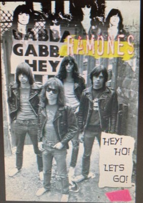 RAMONES   IRON On Transfer For T-Shirt & Other Light   Fabrics