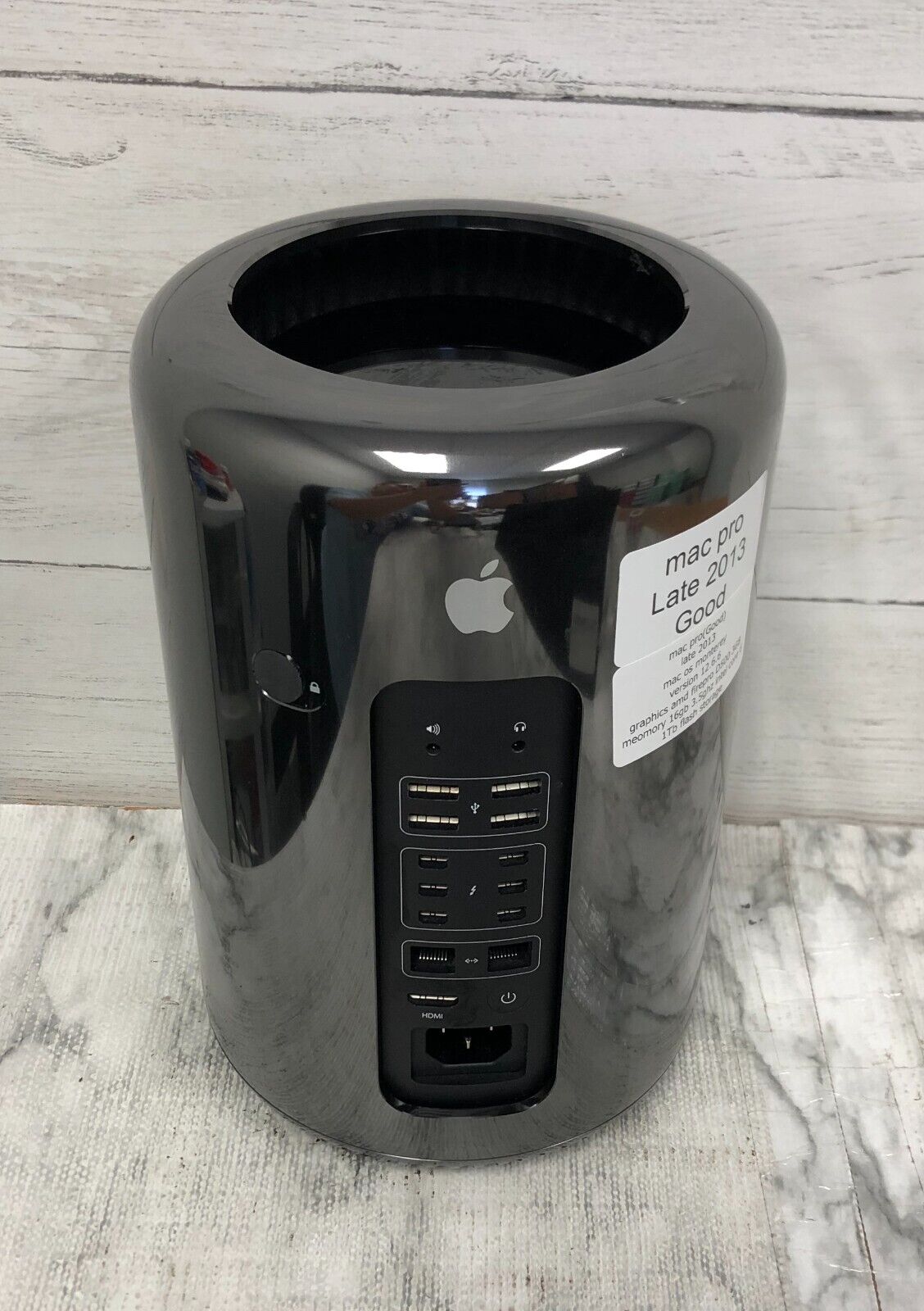 Mac Pro Late 2013 3.5GHz | Dual D500 3GB| 16GB RAM 1TB SSD Mac Pro Late 2013 3.5GHz | Dual D500 3GB| 16GB RAM 1TB SSD
