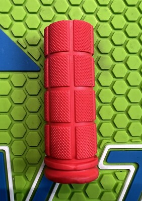 FIELD ONE FORCE FOREGRIP FRONT GRIP RUBBER COVER- RED - NEW - PAINTBALL MARKER