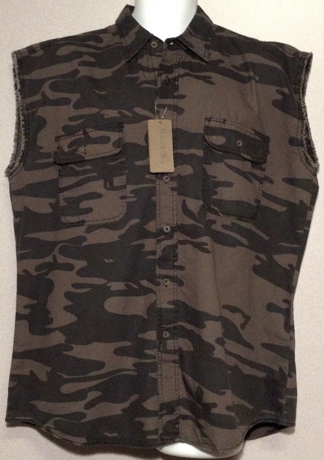 Camouflage Sleeveless Casual Button-Down Shirts for Men