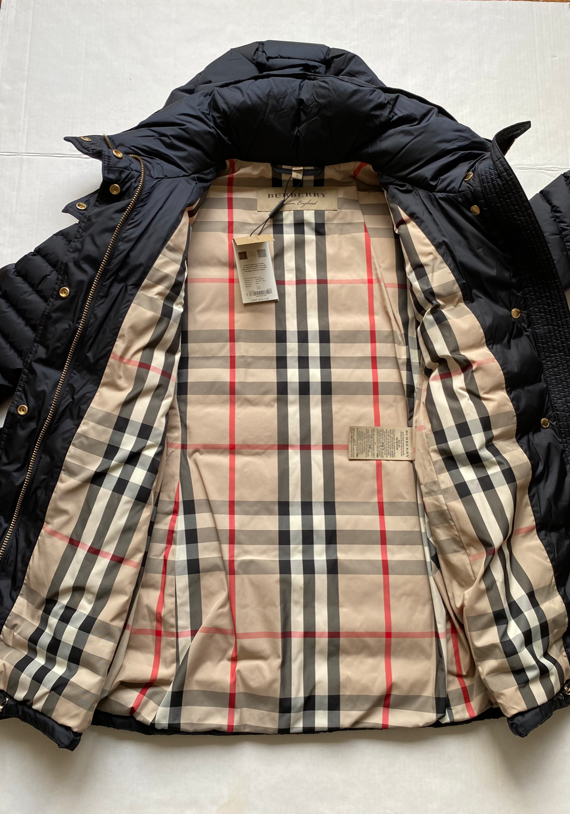 Burberry harrowden store down coat