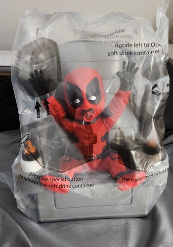DeadPoolポップコーンバケット New & Sealed Baby Deadpool