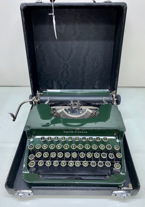 Antique 1933 Smith Corona Green Vintage Typewriter #1044813
