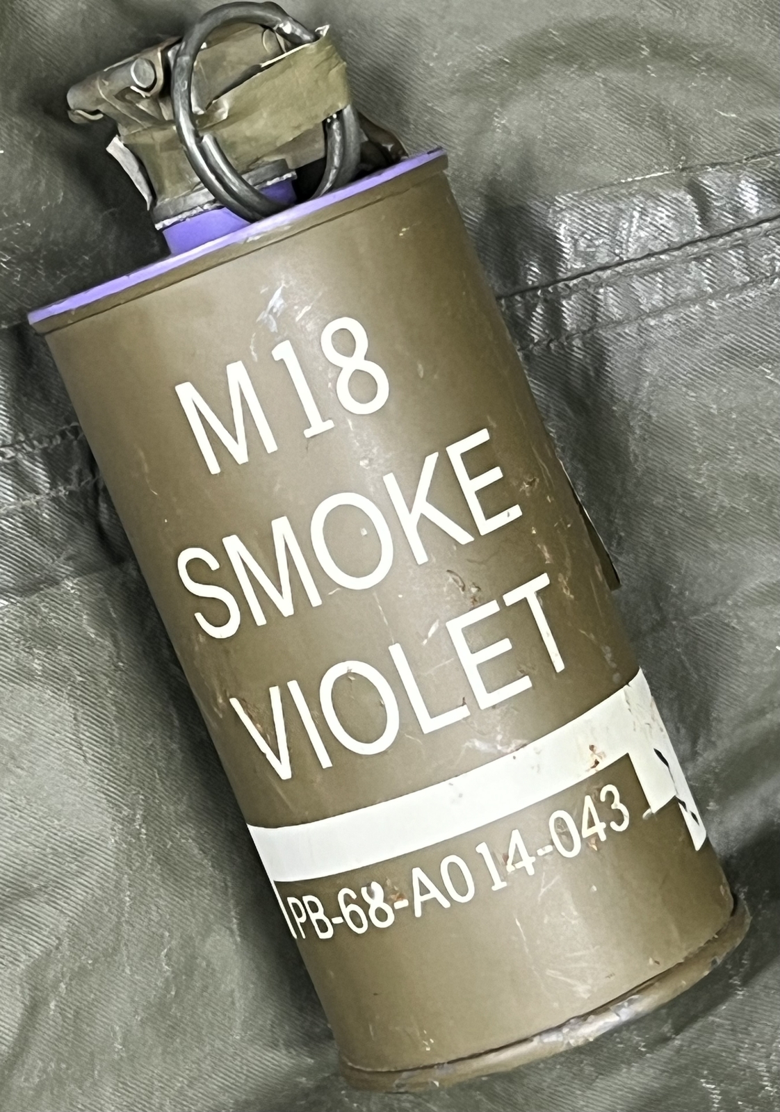 US. M18 Smoke Grenade 発煙手榴弾　ジャンク M18 スモーク ハンドグレネード 米軍放出品の商品詳細