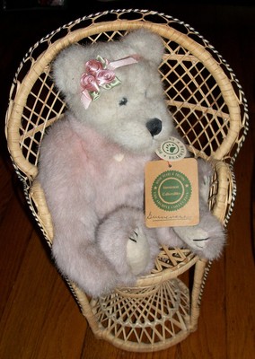 VINTAGE BOYDS  BEARS GUINEVERE & GWENNORE JOINTED chairs NOT included VALENTINE