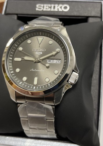 Pre-owned Seiko 5 Automatic Men's Watch Steel Bracelet Day-date Srpe51 Made In Japan