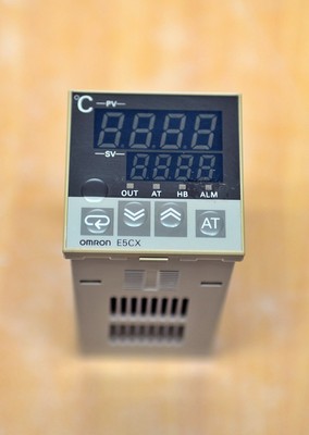 omron temperature controller e5cx-qhtc free ship