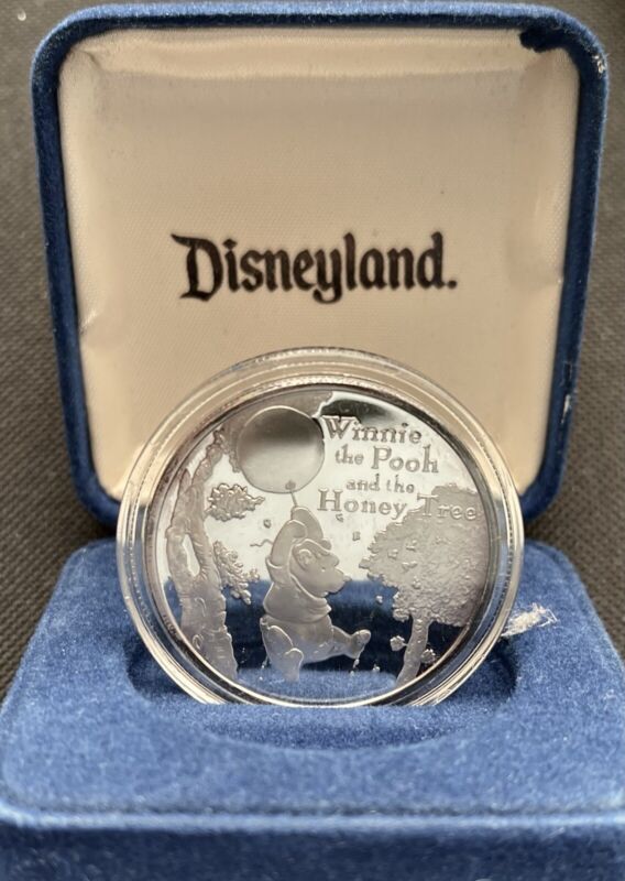 1966-1996 Disneyland Winnie the Pooh 30th Anniversary Silver Coin ~ 1 Troy oz.