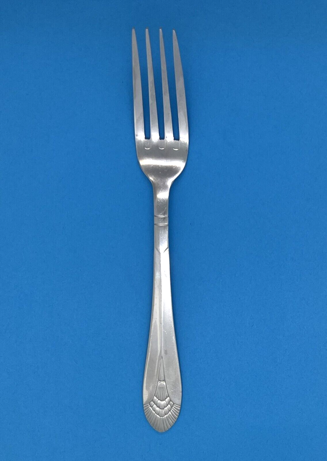Large Dinner Fork 8-3/8